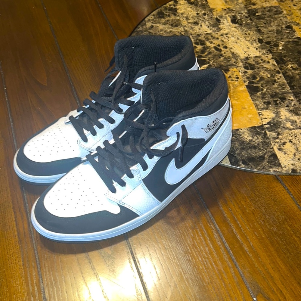 Jordan 1s